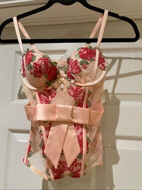 Victoria's Secret Blush Floral Embroidered Lace Corset BalletCore Coquette 35B